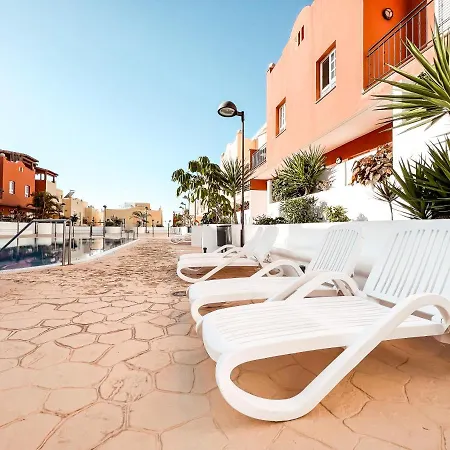 Townhouse With Ac In Callao Salvaje, Sonia, Cs148 Nyaraló Callao Salvaje