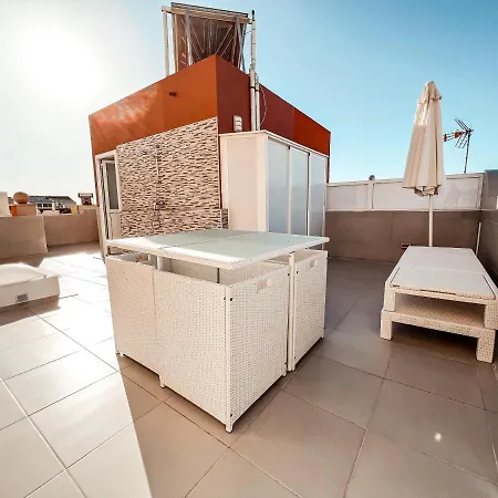 Townhouse With Ac In Callao Salvaje, Sonia, Cs148 Callao Salvaje