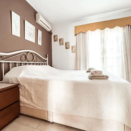 Townhouse With Ac In Callao Salvaje, Sonia, Cs148 * Callao Salvaje