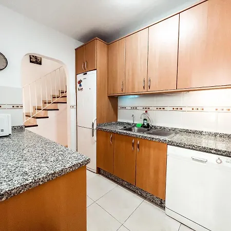 Nyaraló Townhouse With Ac In Callao Salvaje, Sonia, Cs148 *