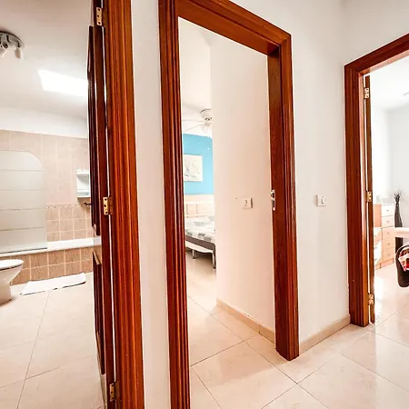 Townhouse With Ac In Callao Salvaje, Sonia, Cs148 Nyaraló Callao Salvaje